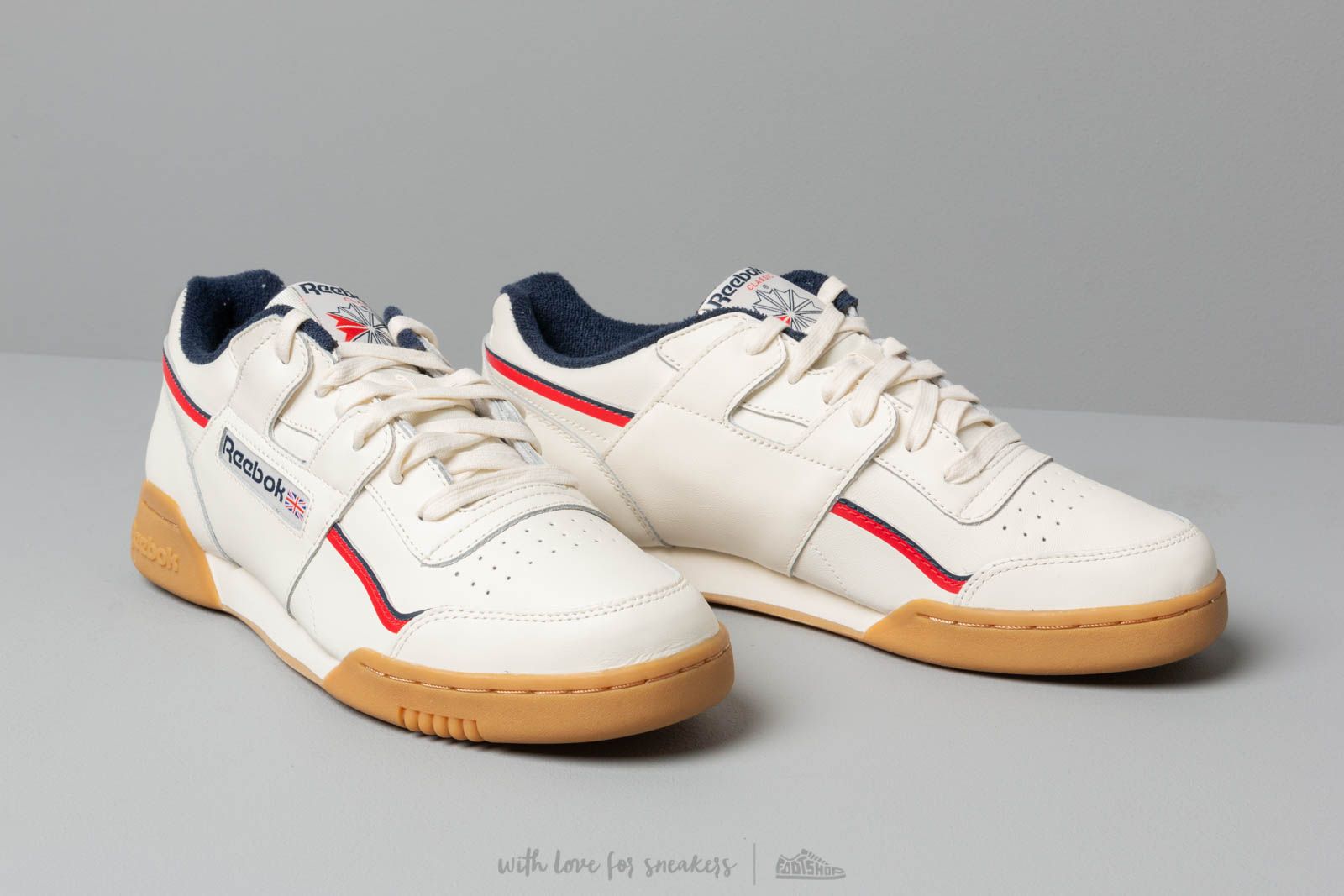Reebok workout mens best sale navy