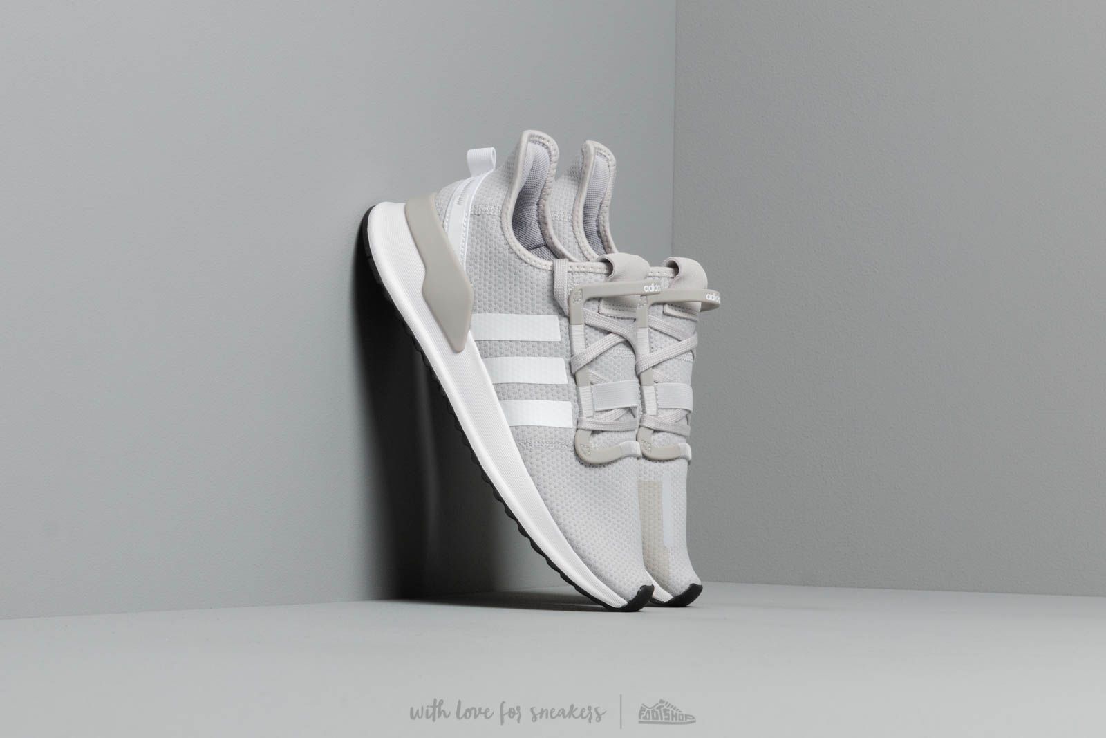 Dámské tenisky a boty adidas U_Path Run W Light Solid Grey/ Ftw White/ Core Black