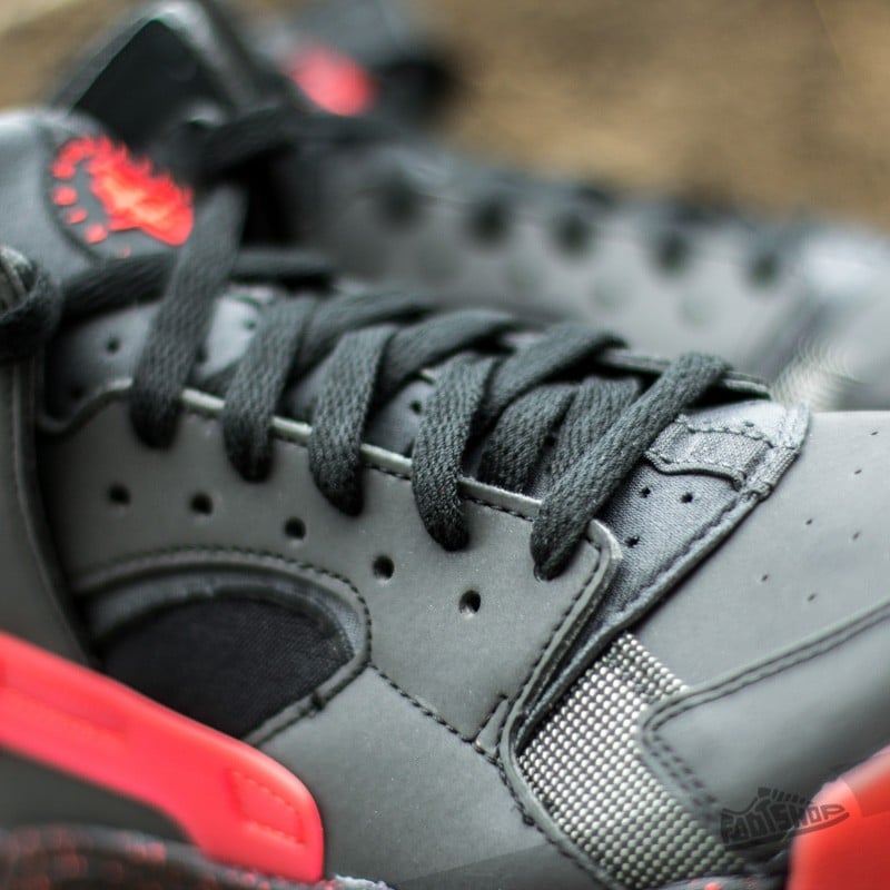 Nike air flight huarache womens red discount