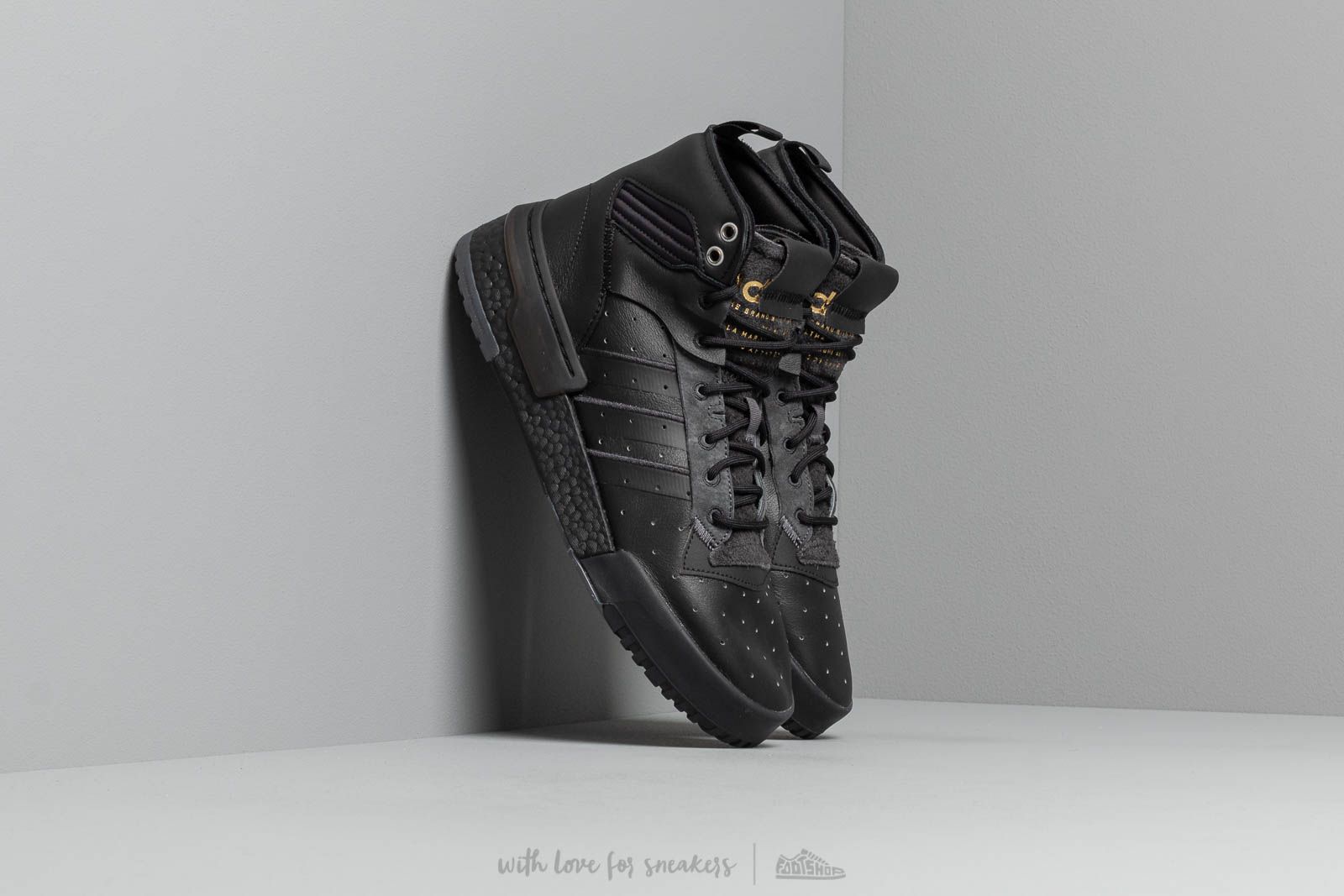 Pánské tenisky a boty adidas Rivalry RM Core Black/ Carbon/ Gresix