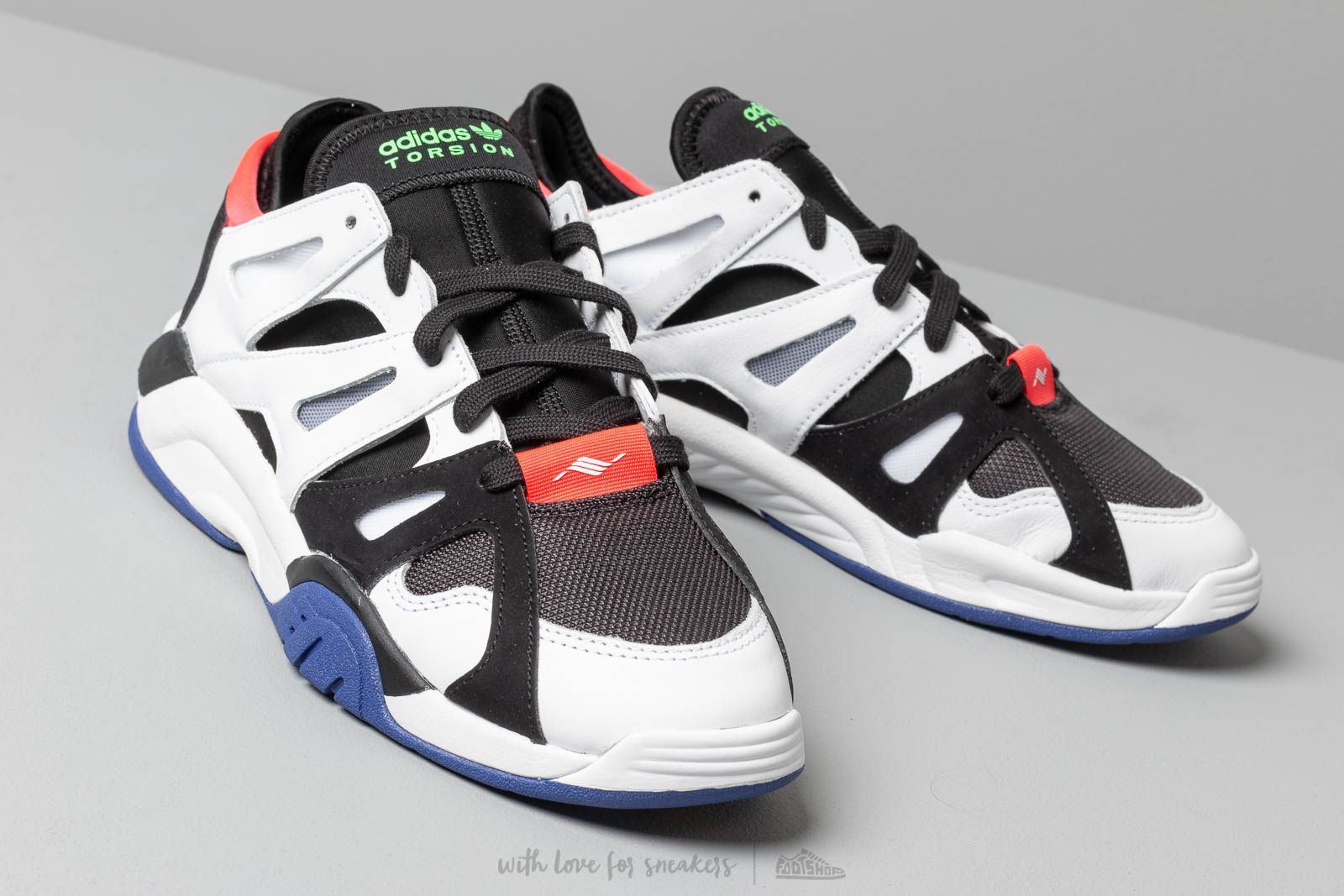 Zapatillas Hombre adidas Dimension Lo Core Black/ Ftw White/ Active Blue