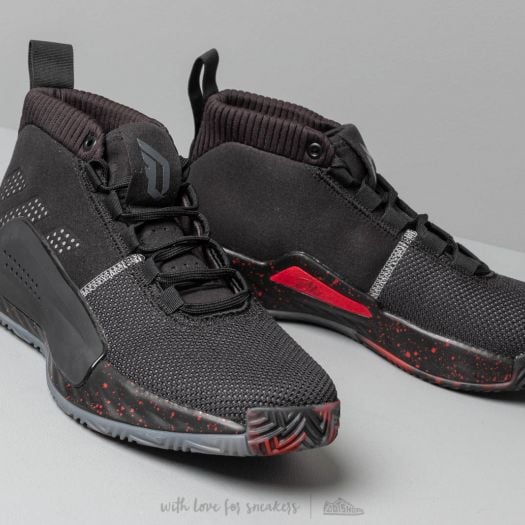 Men's dame 5 basketball shoes  black/grey discount
