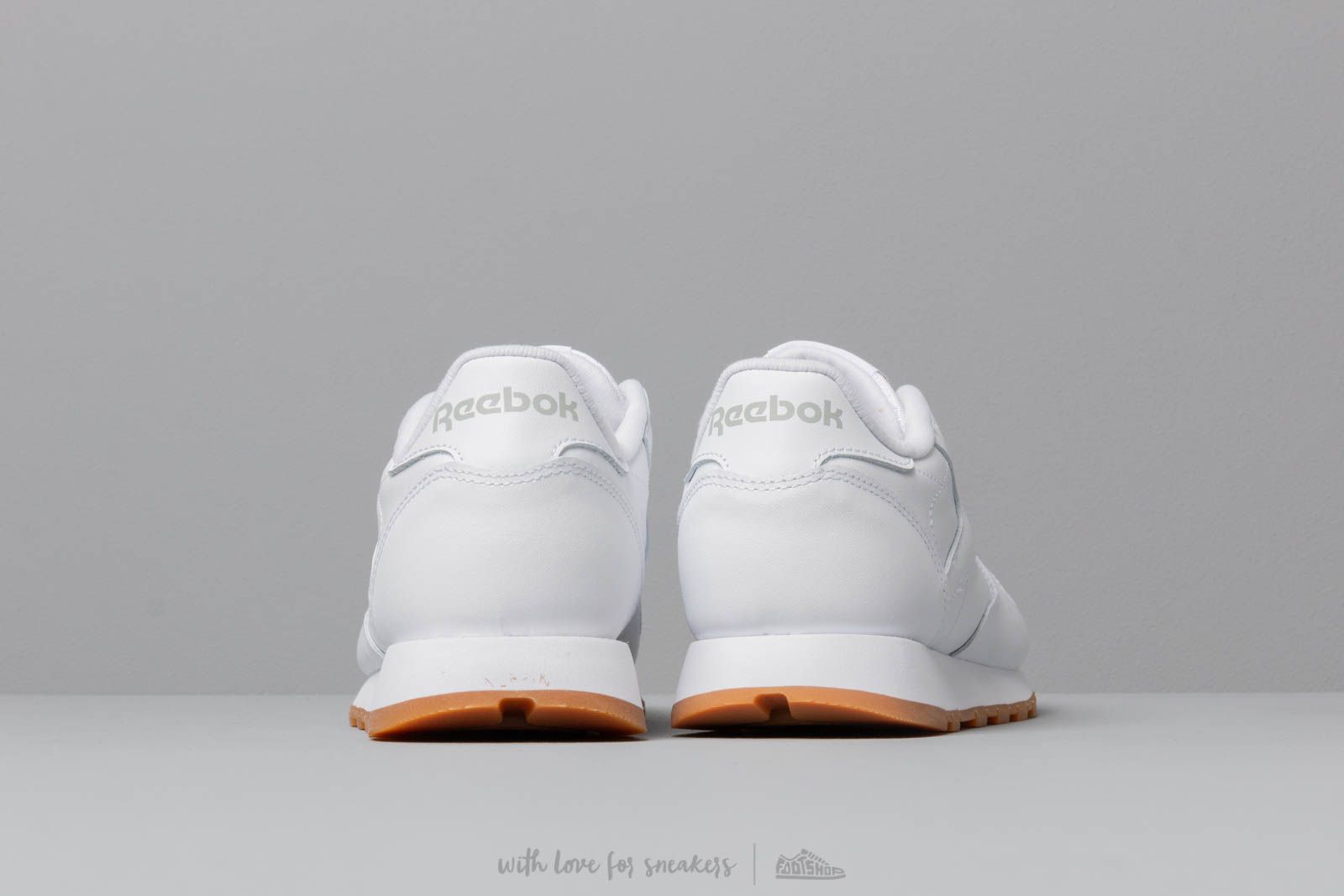 Reebok classic clearance leather intense white