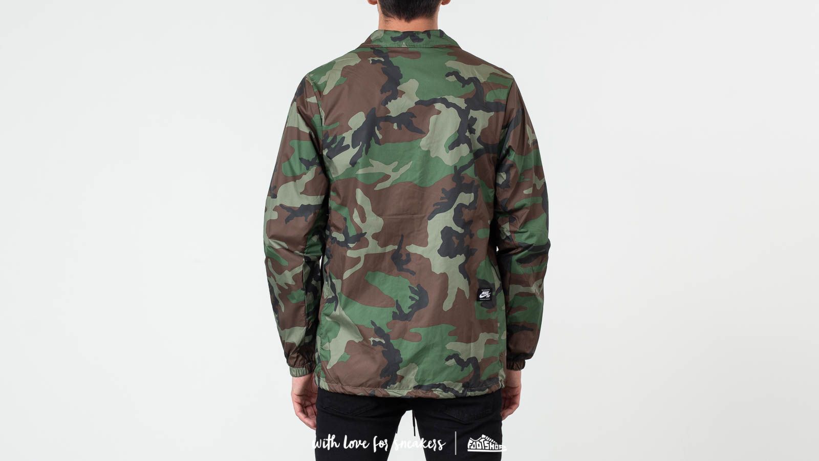 Jackets Nike SB Coach Jacket Medium Olive/ White