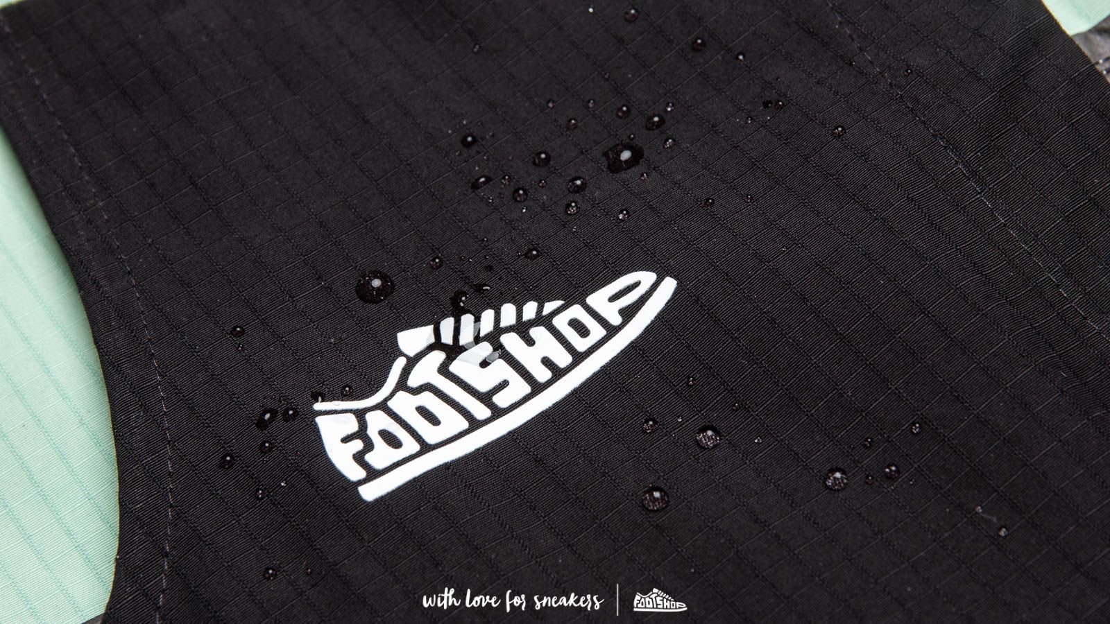 Chaquetas adidas Consortium x Footshop ACMON Gore-Tex Jacket Black