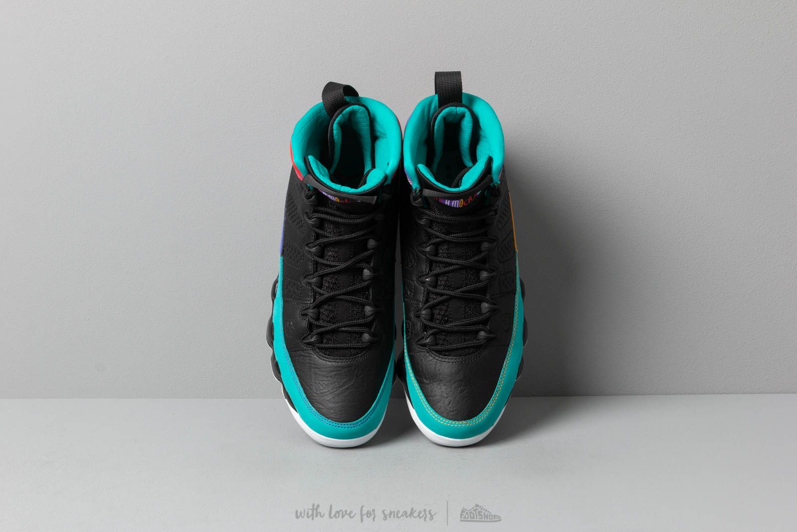Black university red deals dark concord retro 9