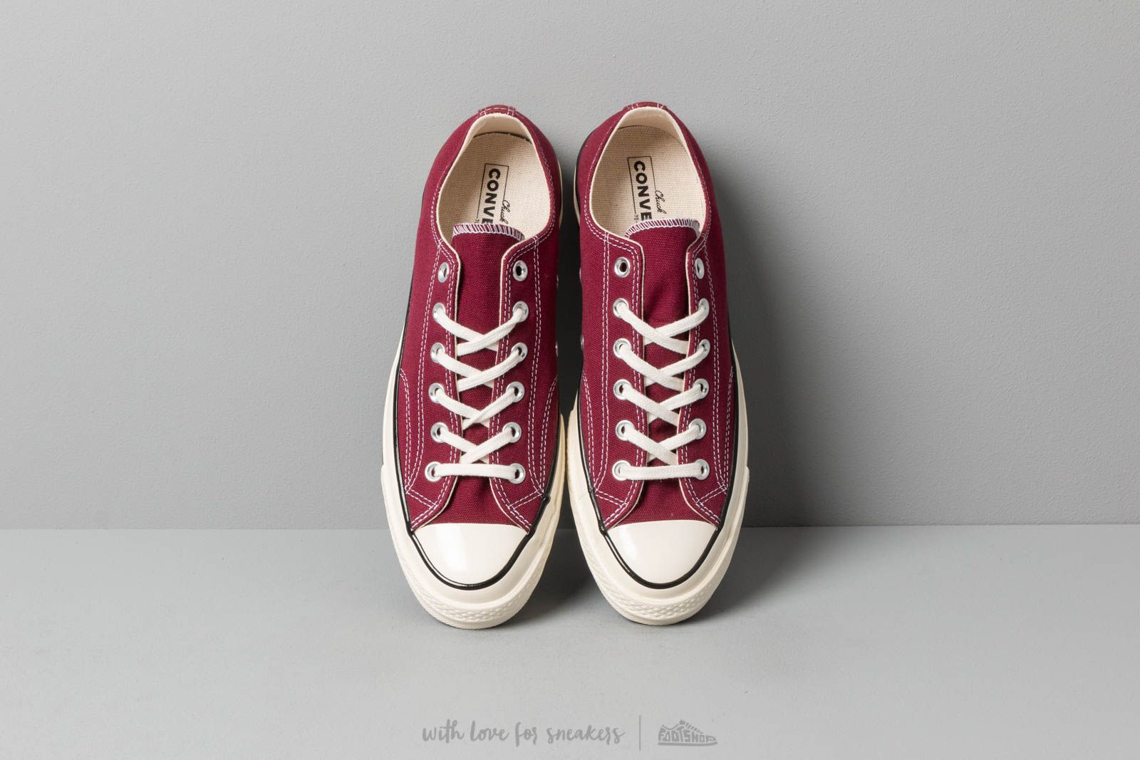 Converse 7 store maroon