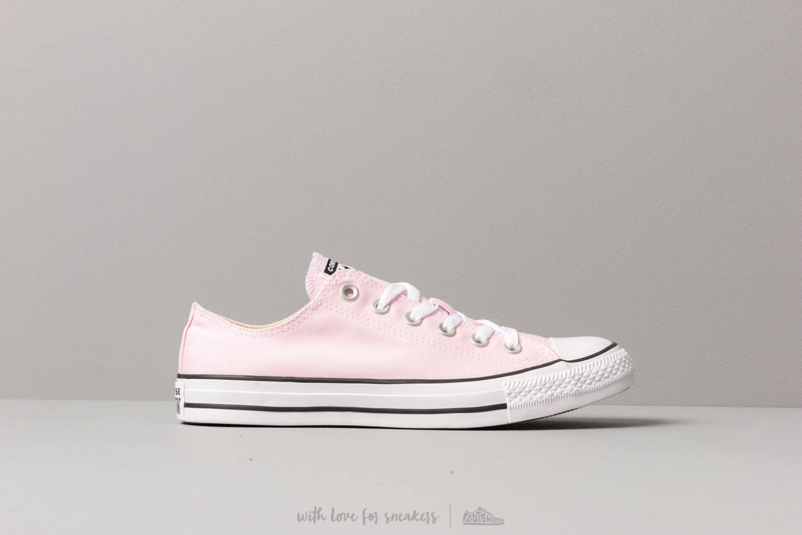 Blush outlet chuck taylors