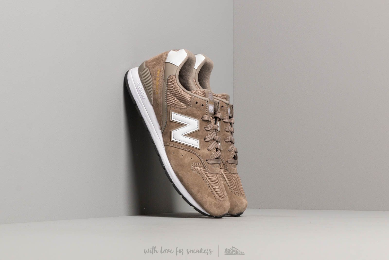 Chaussures et baskets homme New Balance 996 Brown/ White