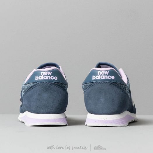New Balance 520