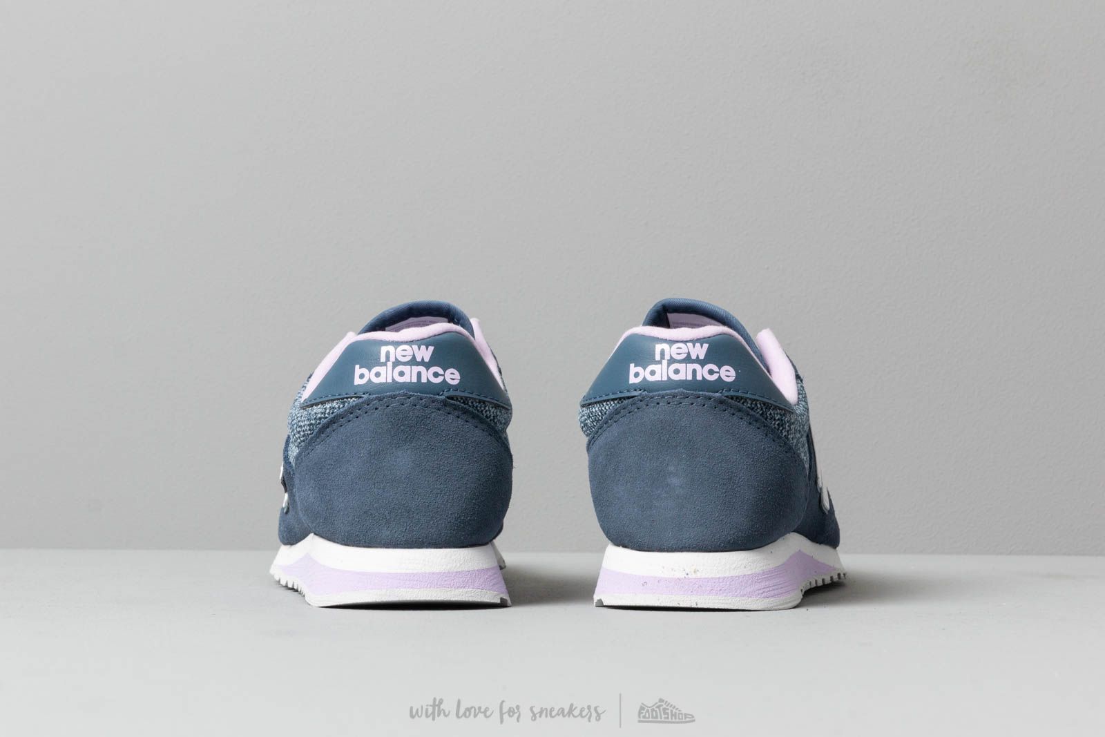 Scarpe donna New Balance 520 Blue/ Pink