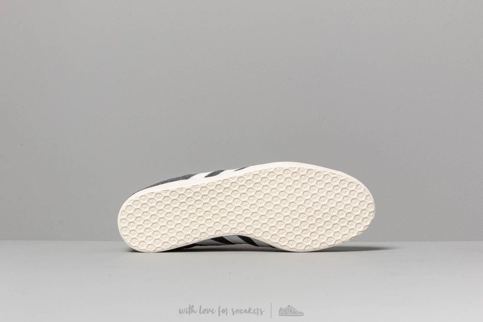 Vyriška avalynė adidas Gazelle Core Black/ Ftw White/ Off White