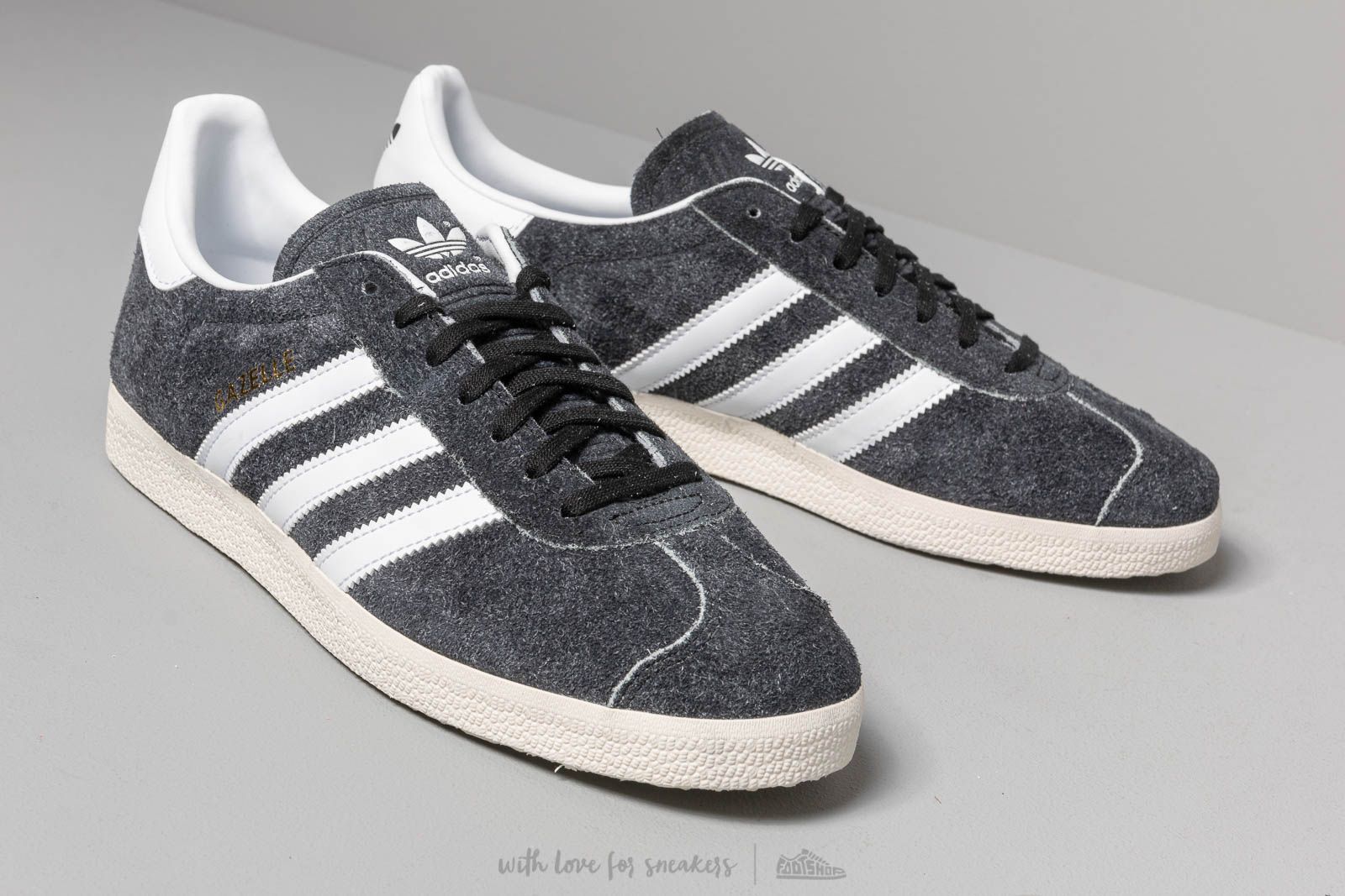 Vyriška avalynė adidas Gazelle Core Black/ Ftw White/ Off White