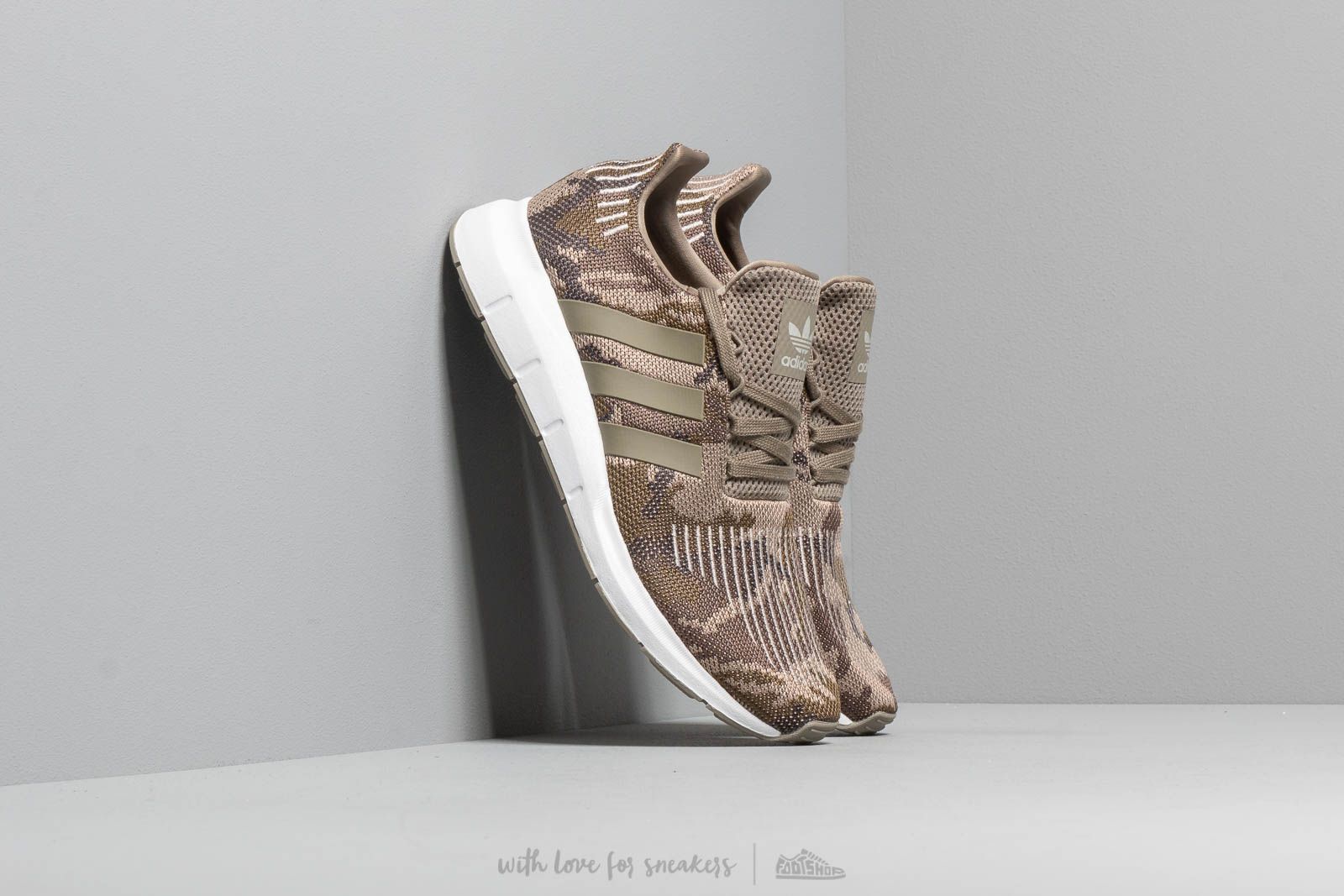 Men s shoes adidas Swift Run Trace Cargo Trace Cargo Ftw White Footshop