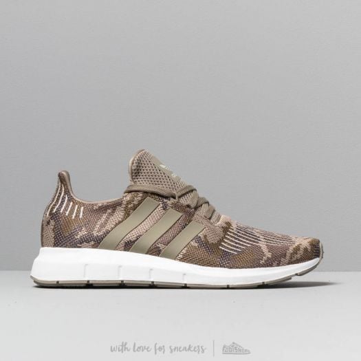 Adidas swift run trace cargo hotsell