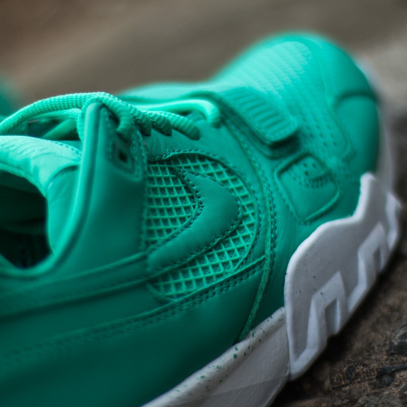 Mint nike trainers top