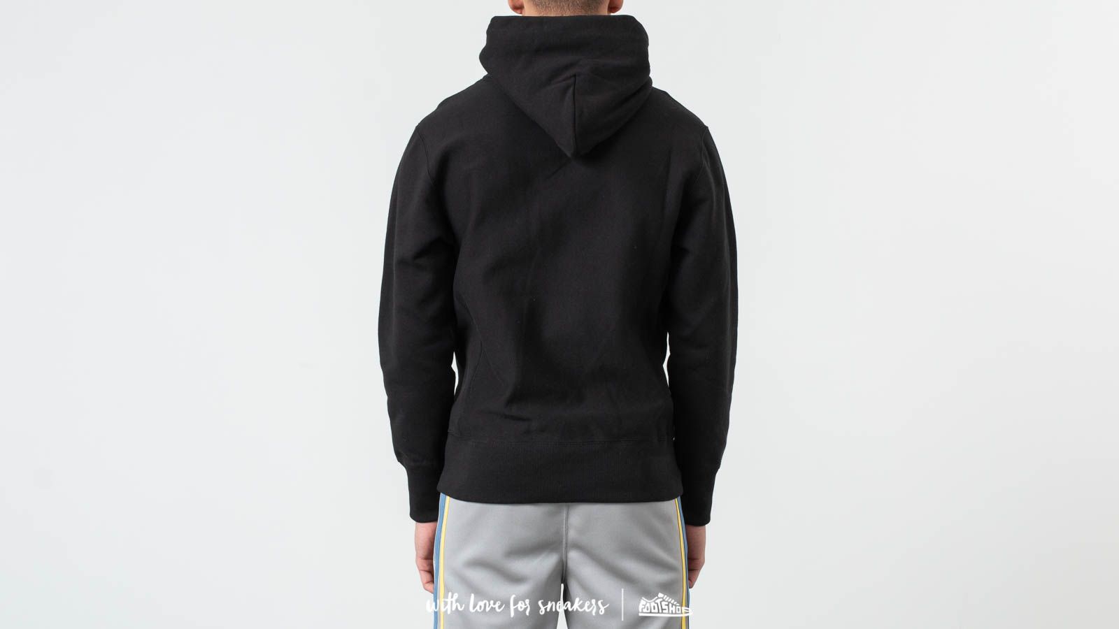 Mikinas ar kapuci un sporta krekli Champion Hoodie Black