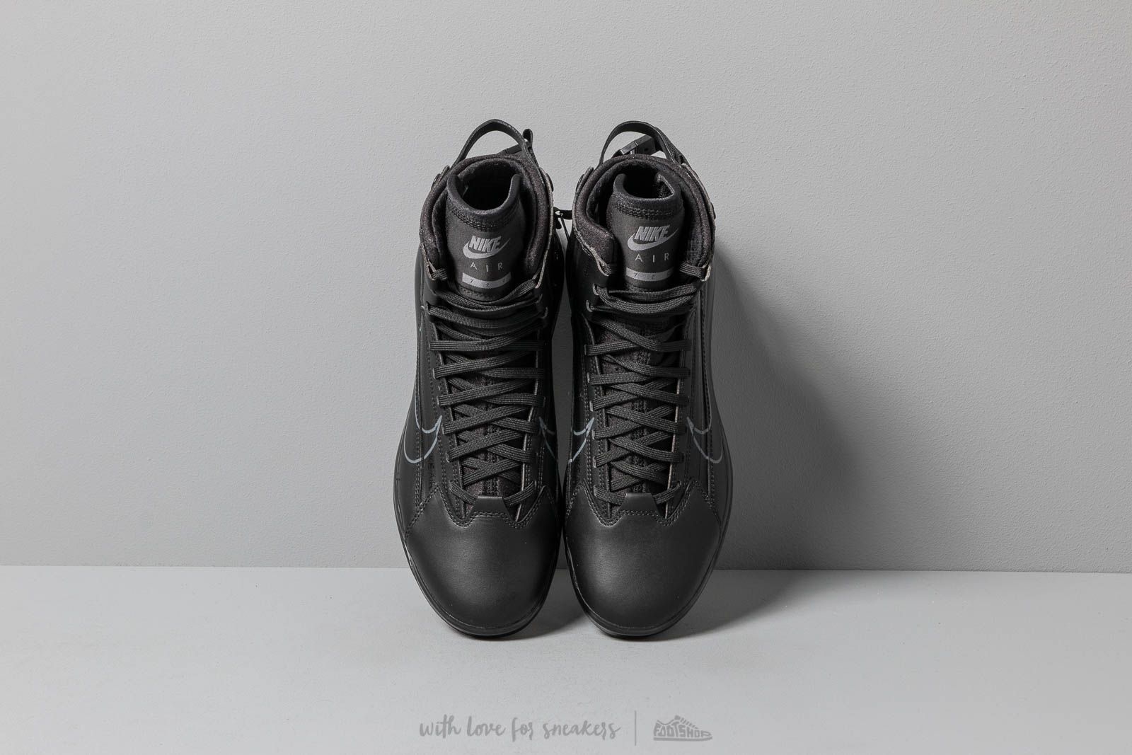 Nike air max 720 saturn black 2025
