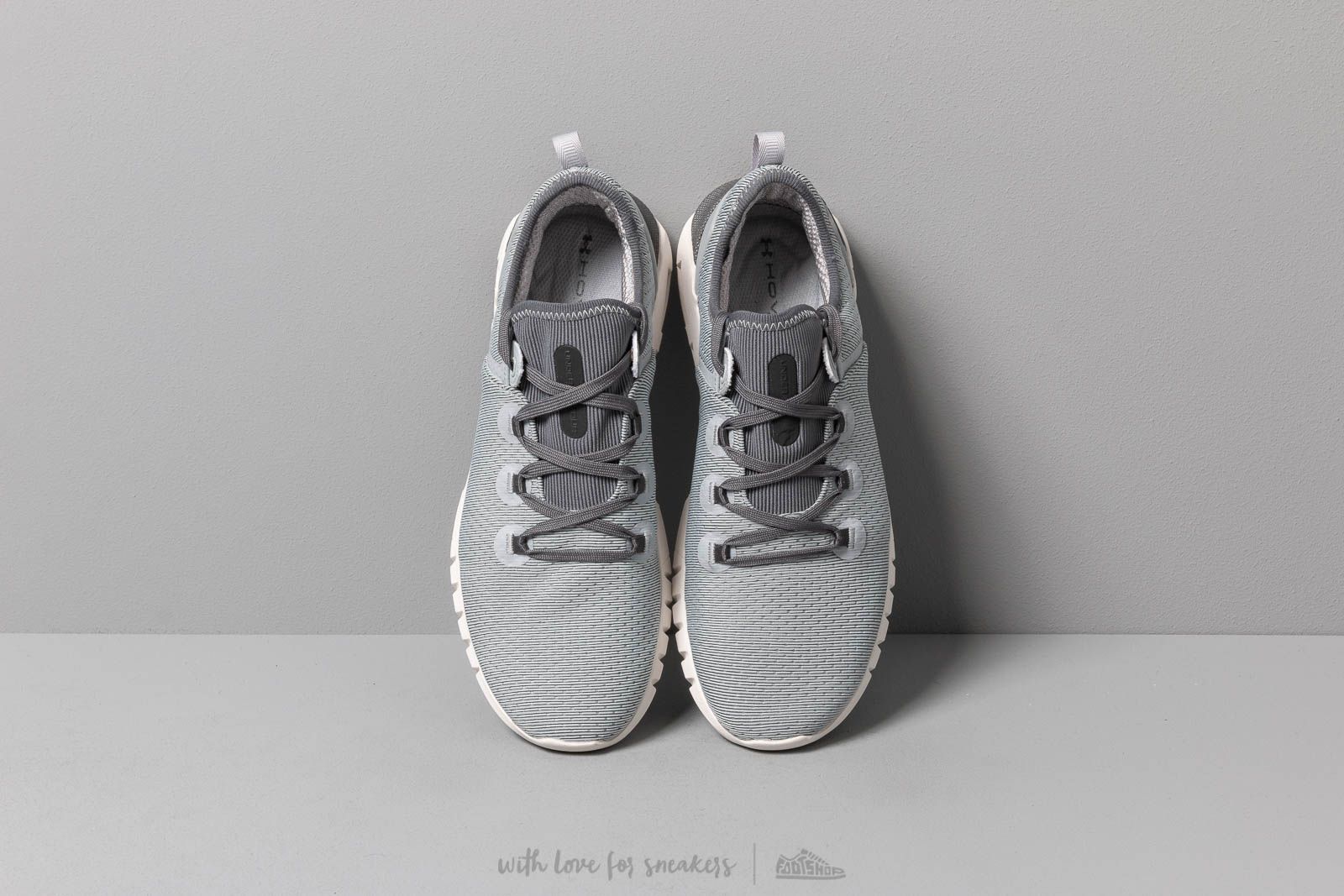 Under armour hovr slk grey top