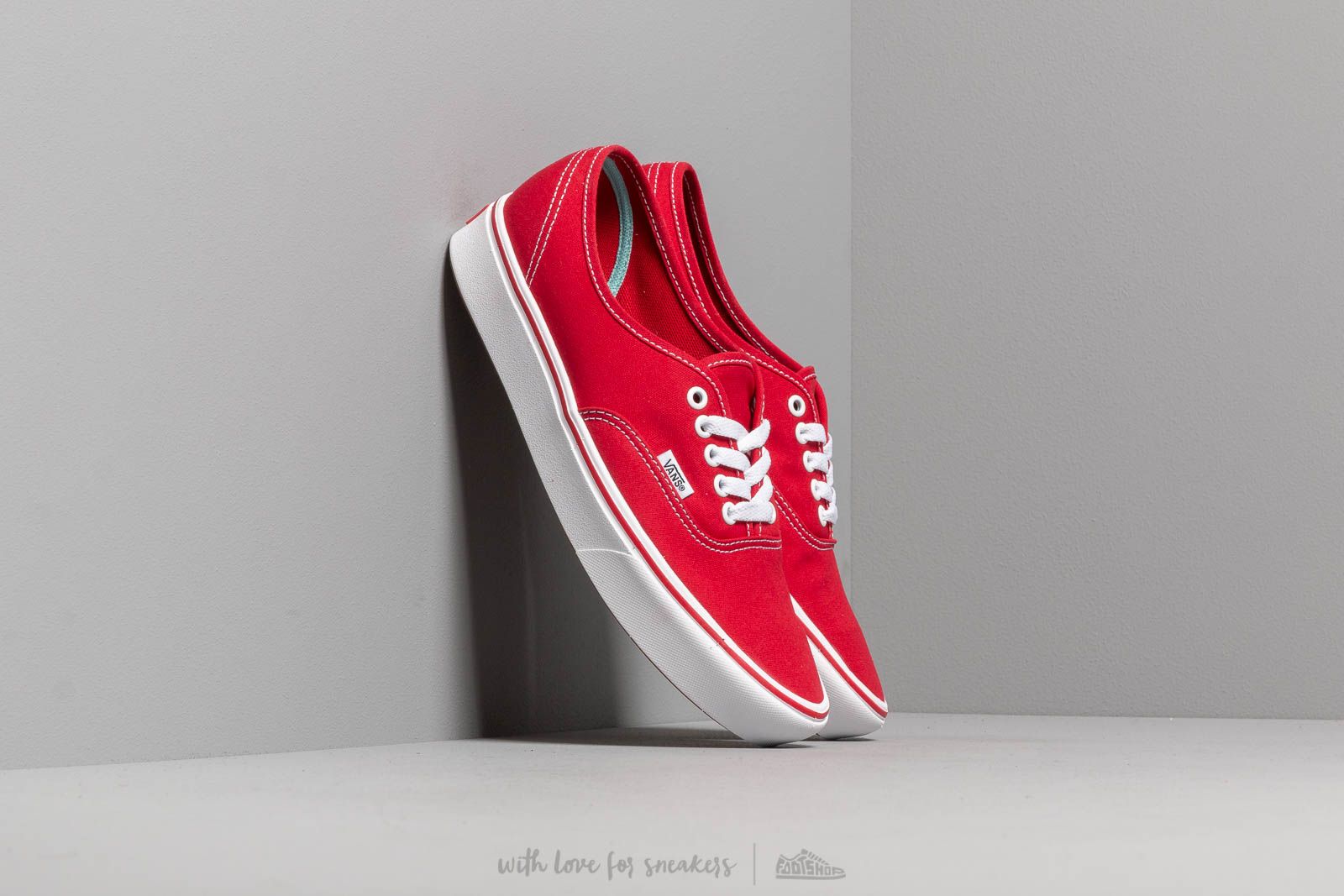 Încălțăminte și sneakerși pentru bărbați Vans ComfyCush Authentic (Classic) Racing Red/ True