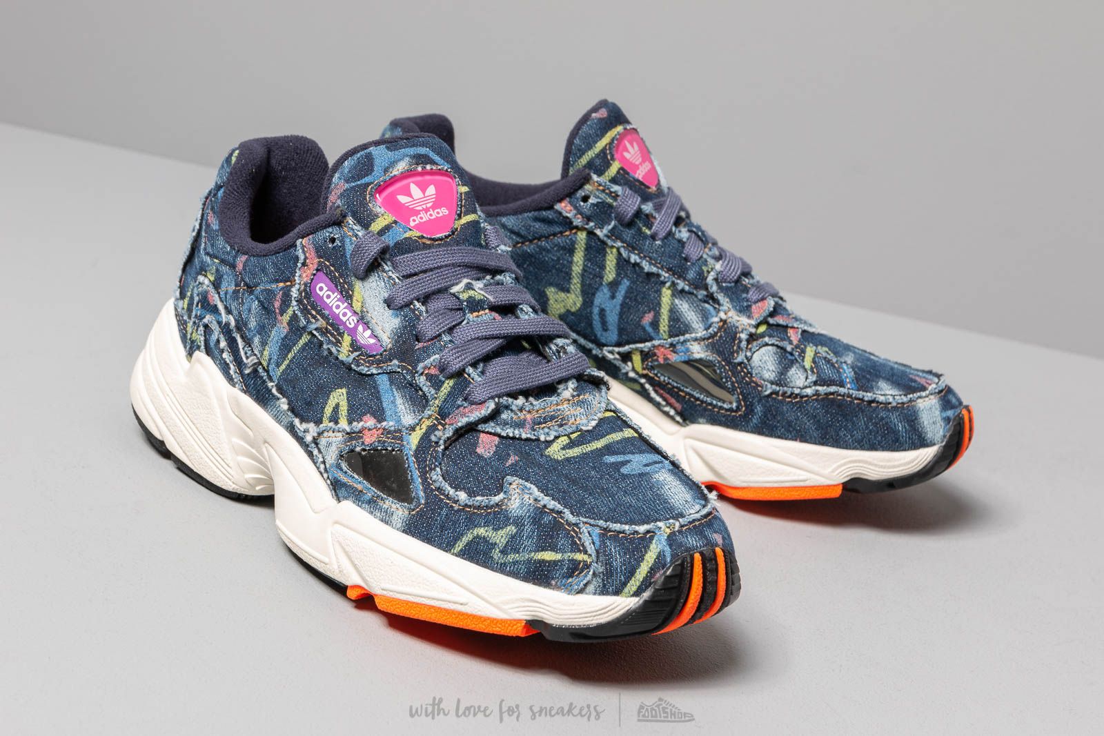 Women's shoes adidas Falcon W Supplier Color / Supplier Color / Off White