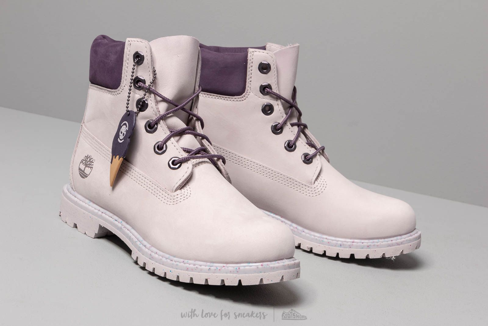 Light lilac nubuck timberlands store