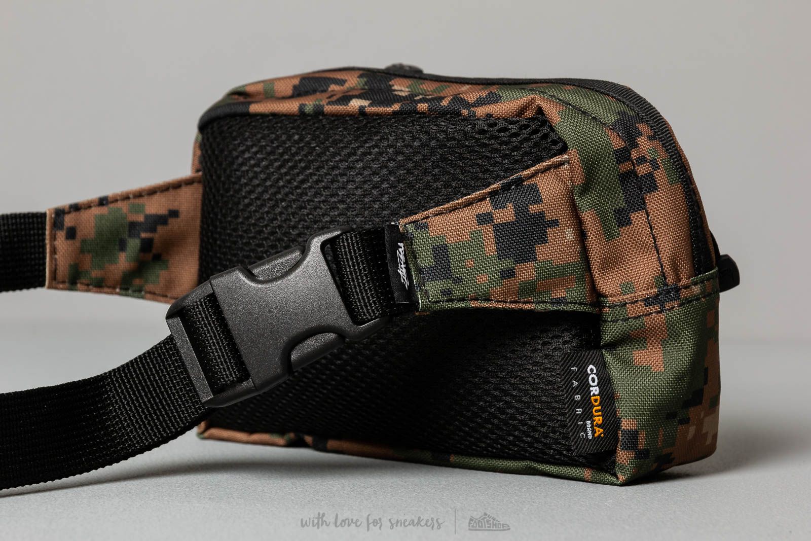 Stüssy Waist Bag Digi Camo | Footshop