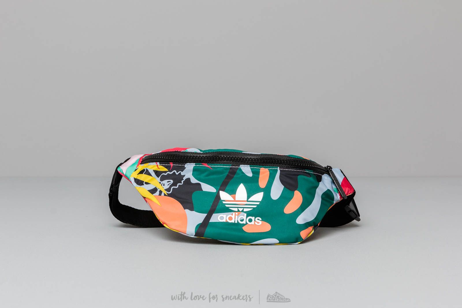 Övtáskák adidas Waistbag Multicolor