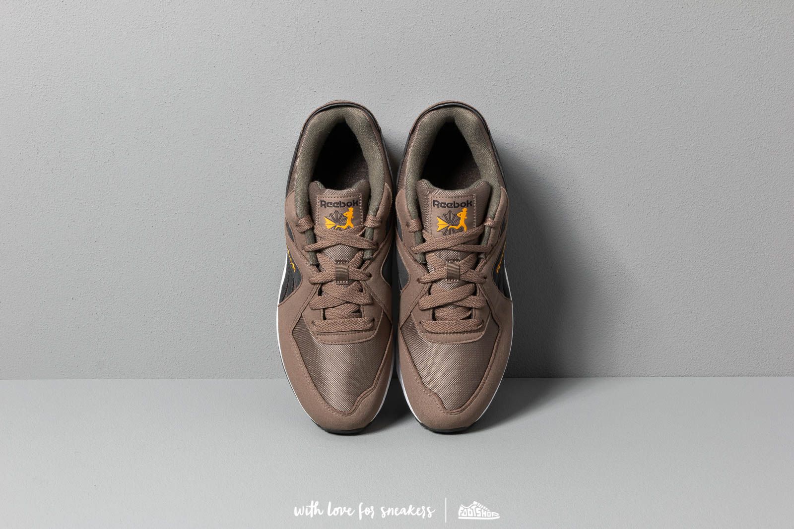 Meeste kingad Reebok Pyro Trek Grey/ Gravel/ Trek Gold