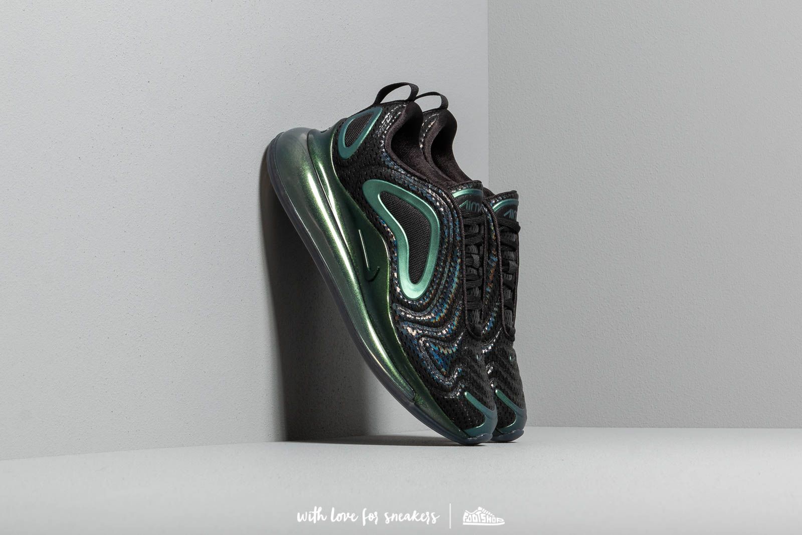 Dámske topánky a tenisky Nike W Air Max 720 Black/ Black-Metallic Silver