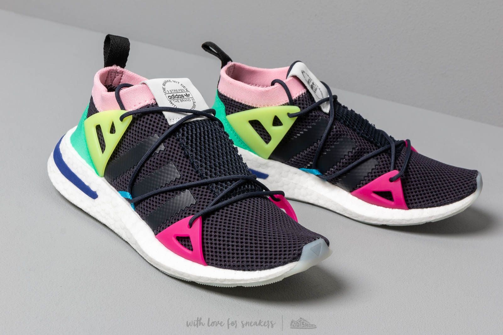 Dámské tenisky a boty adidas Arkyn W Legend Ink/ Legend Ink/ True Pink