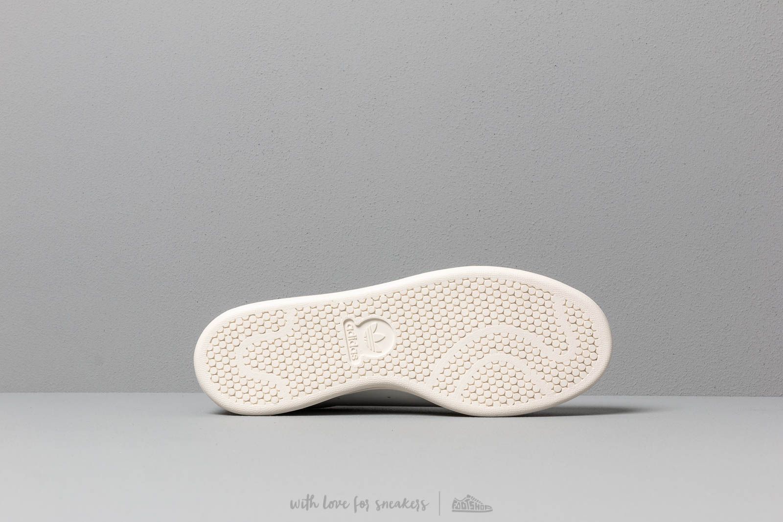 Stan smith on sale bt shoes