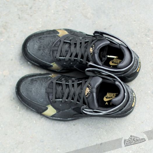 Nike air flight huarache black metallic gold top
