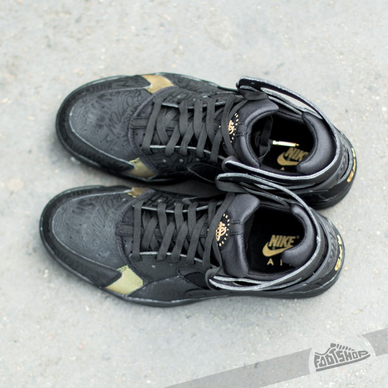 Nike air flight huarache womens gold 2025