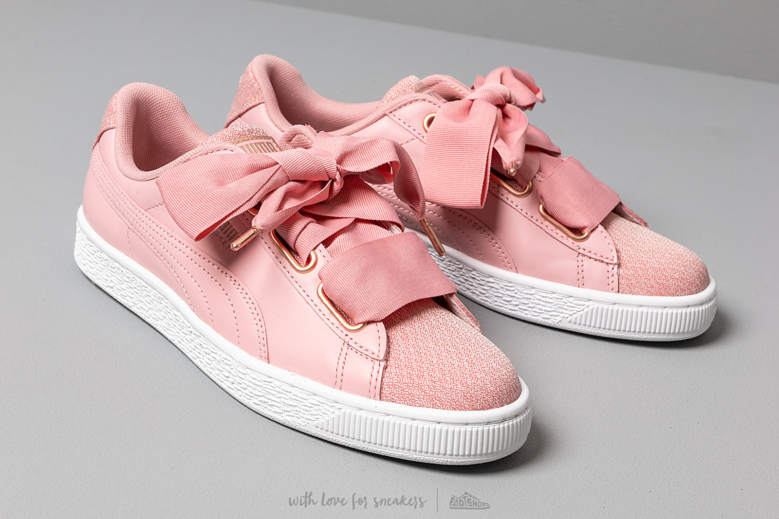 Puma suede homme rose best sale