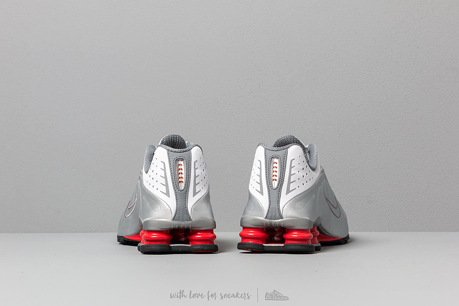 Zapatillas Hombre Nike Shox R4 White/ Metallic Silver