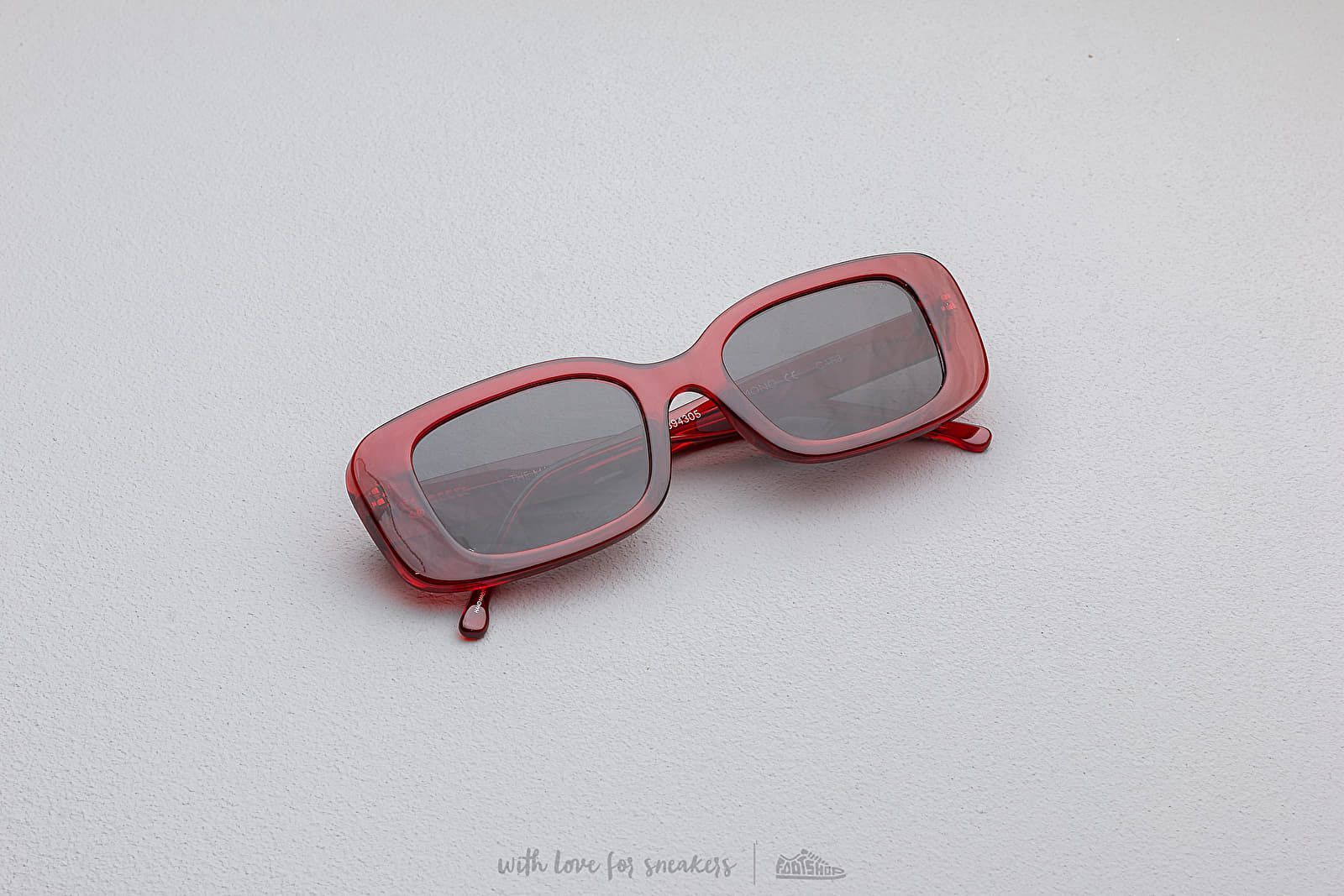 Sunglasses Komono Marco Sunglasses Ruby