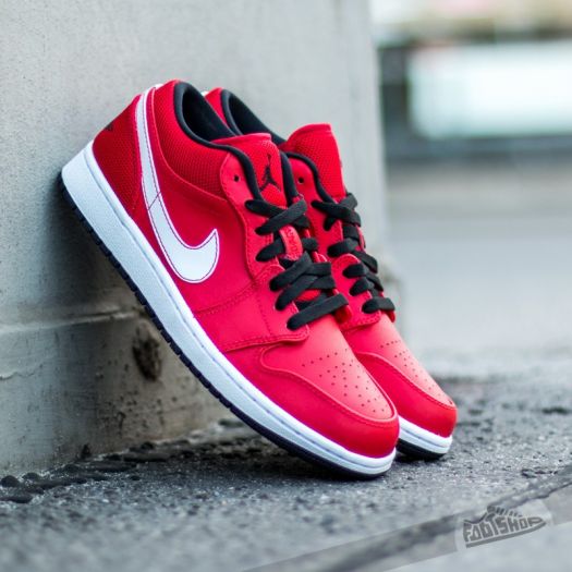 Nike air jordan 1 low university red deals