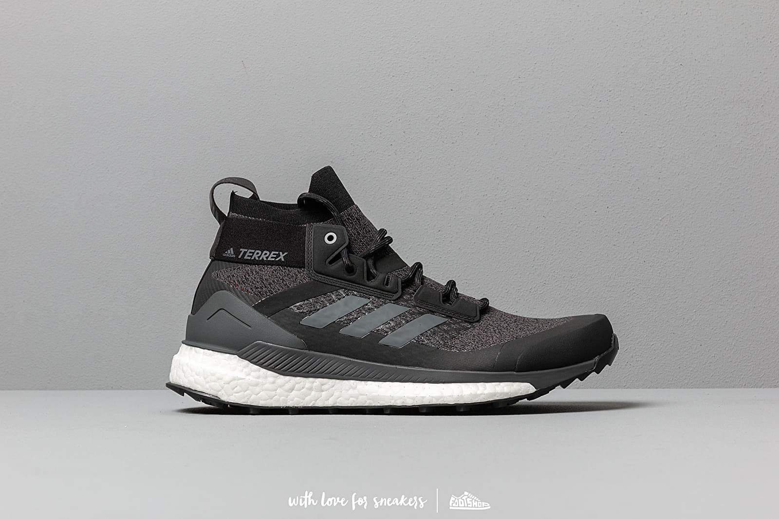 Moški čevlji adidas Terrex Free Hiker Core Black/ Gresix/ Actora