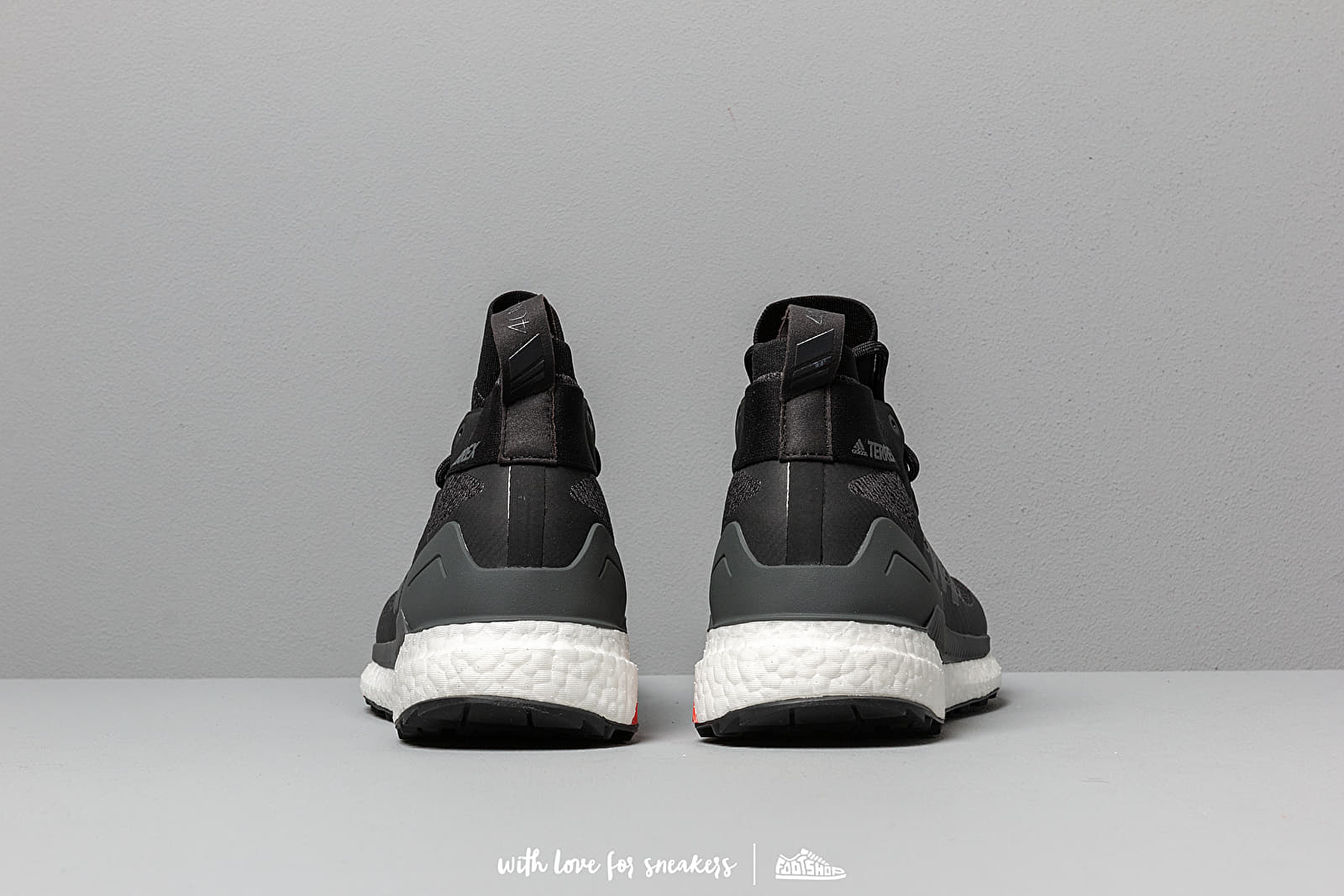 Moški čevlji adidas Terrex Free Hiker Core Black/ Gresix/ Actora