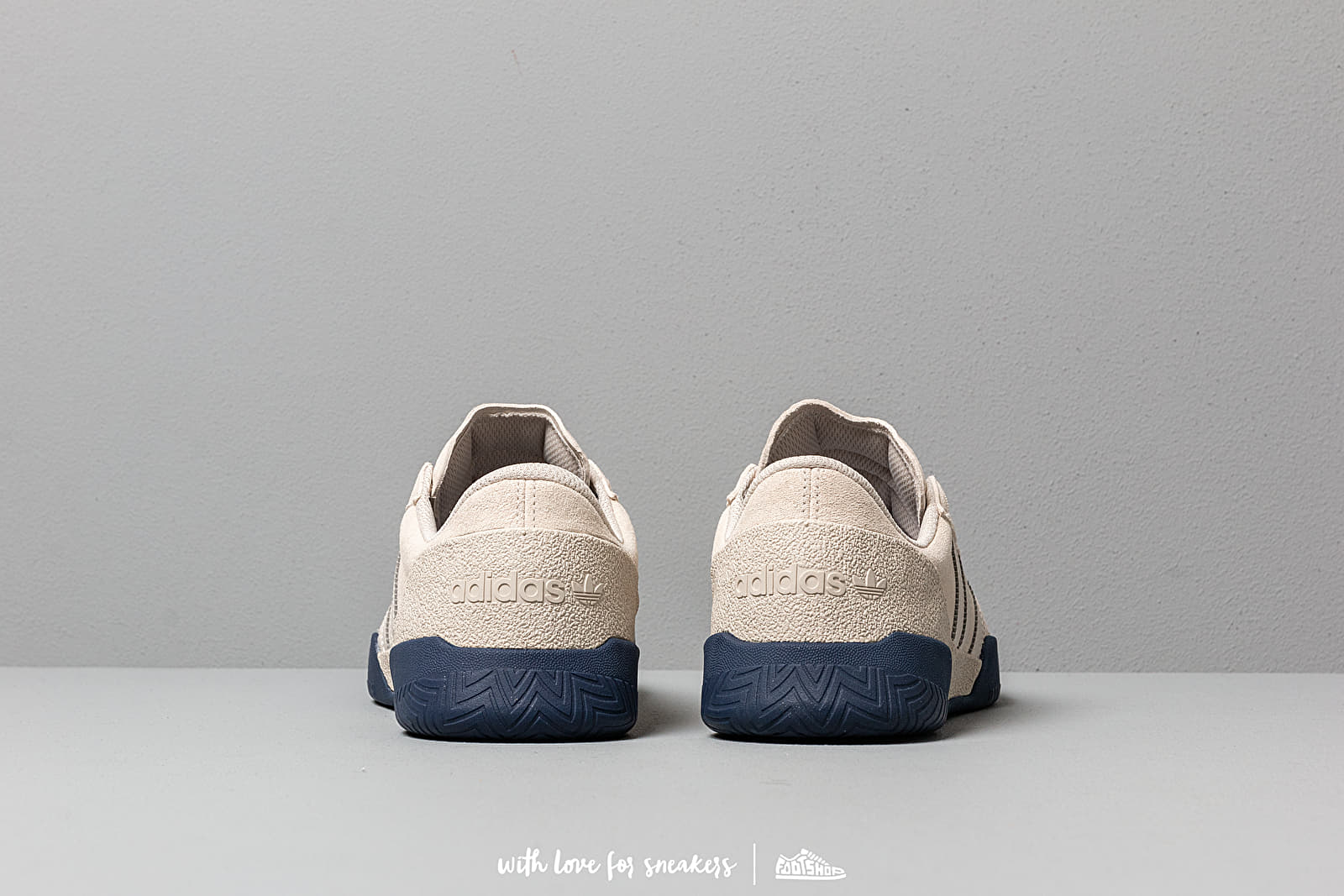 Men's shoes adidas City Cup Core Brown/ Dark Blue/ Core Brown