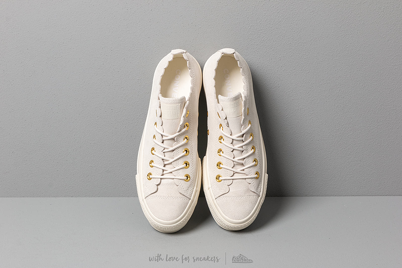 Women s shoes Converse Chuck Taylor AS Lift Scallop Bone Footshop