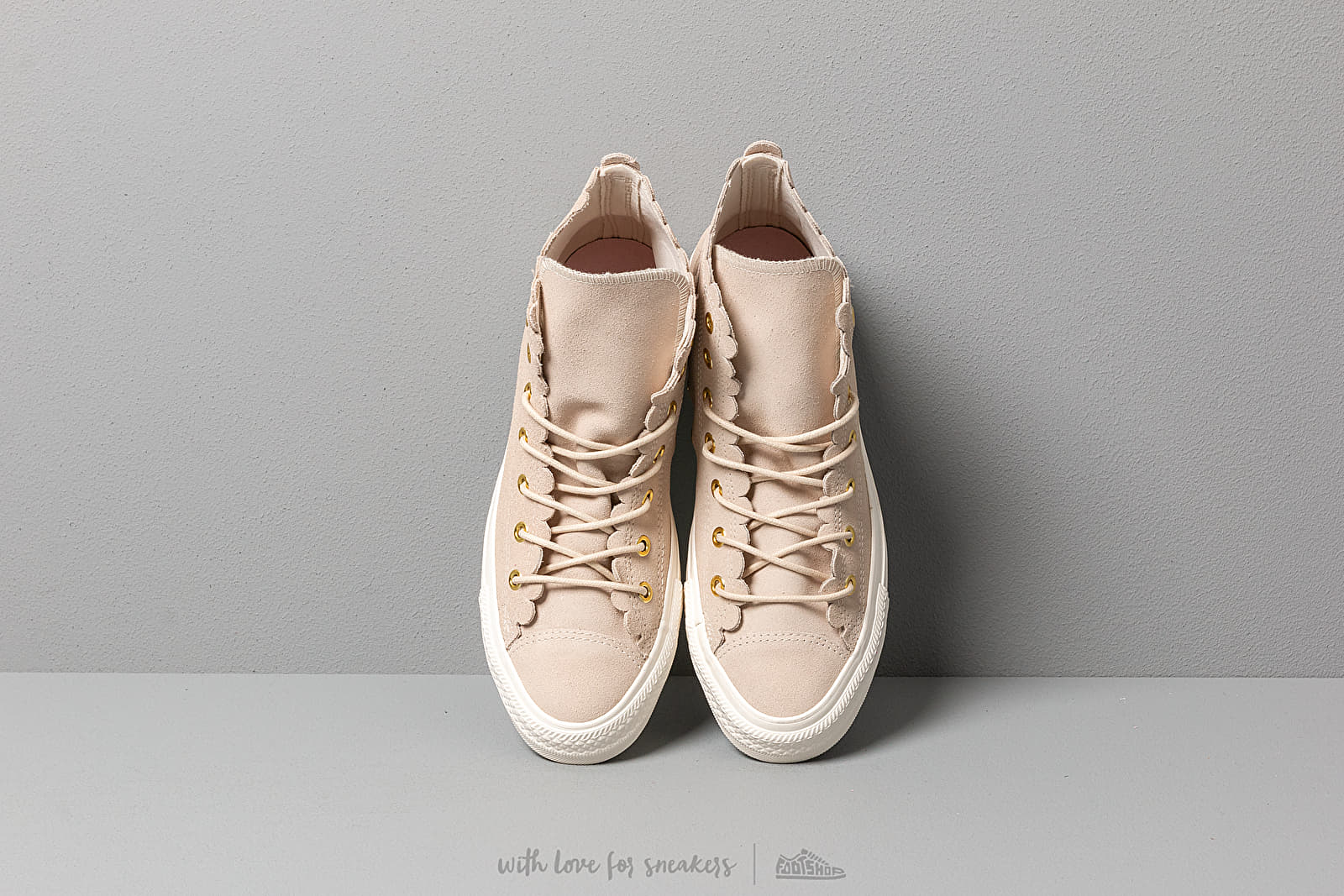 Women s shoes Converse Chuck Taylor All Star Scallop Natural Footshop