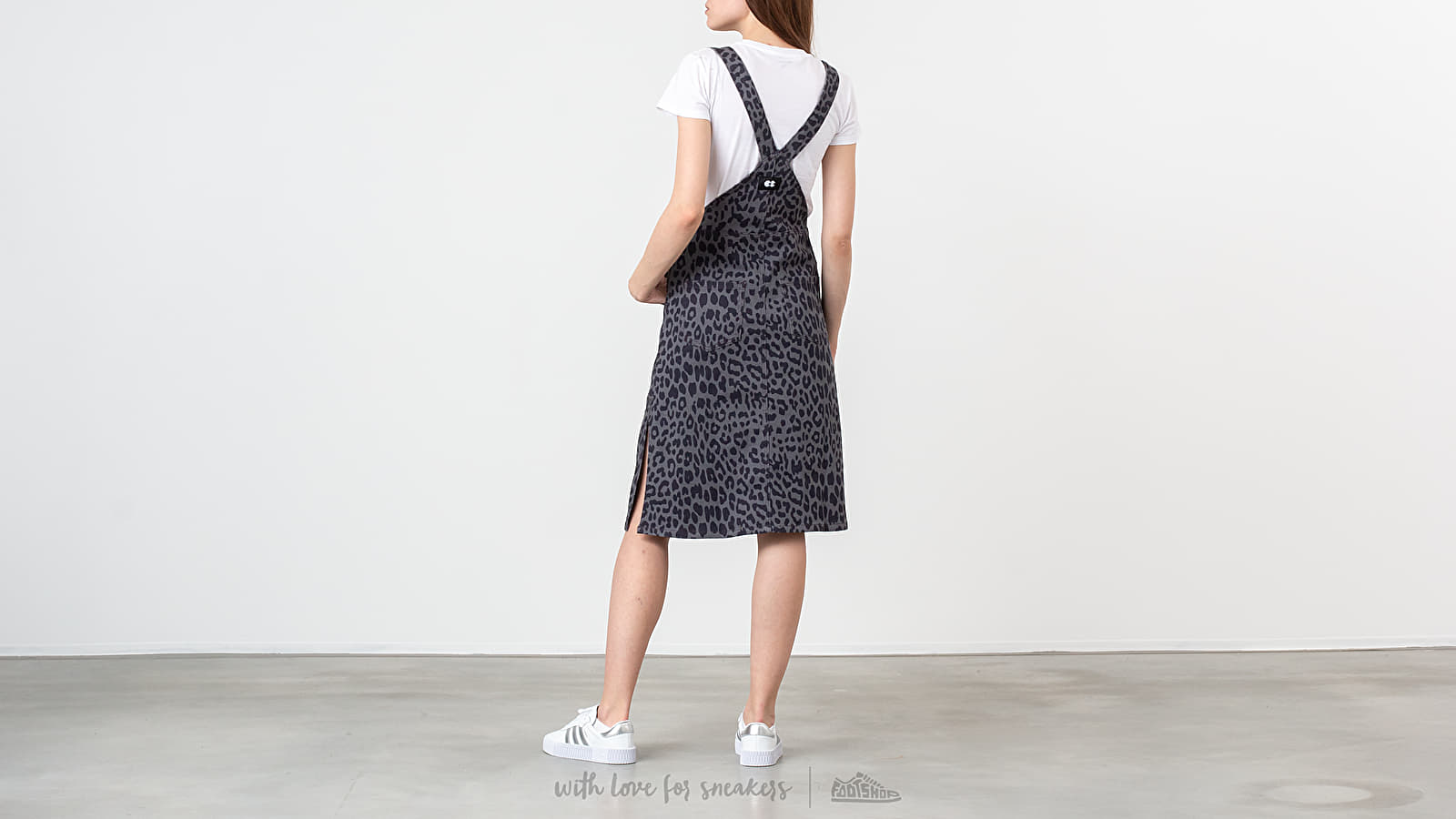 Abiti Lazy Oaf Leopard Pinafore Dress Grey