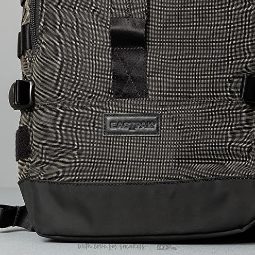 Bust eastpak deals