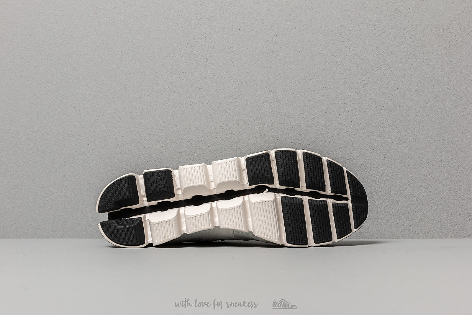 Încălțăminte și sneakerși pentru bărbați On Running Cloud X White/ Black