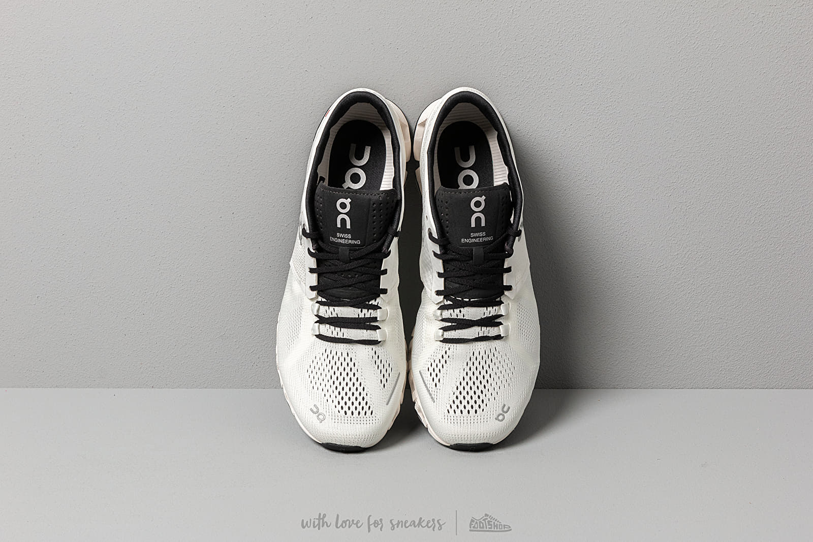 Încălțăminte și sneakerși pentru bărbați On Running Cloud X White/ Black