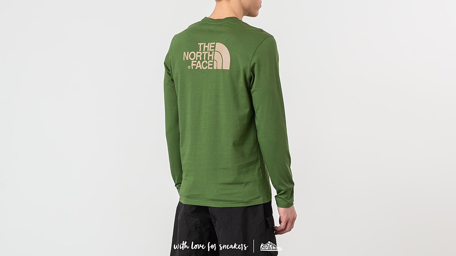 T-shirts The North Face Long Sleeve Easy Tee Garden Green