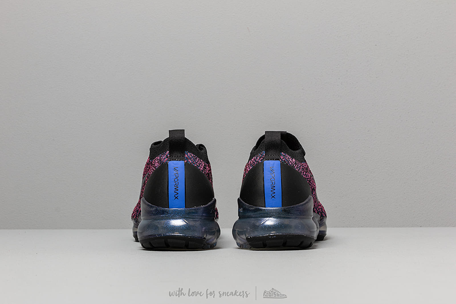 Nike air vapormax flyknit 3 black racer blue  and  fuchsia sale