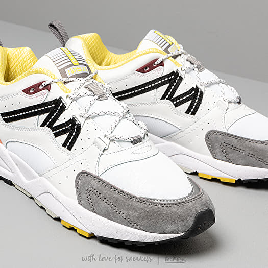 Karhu deals wild dove